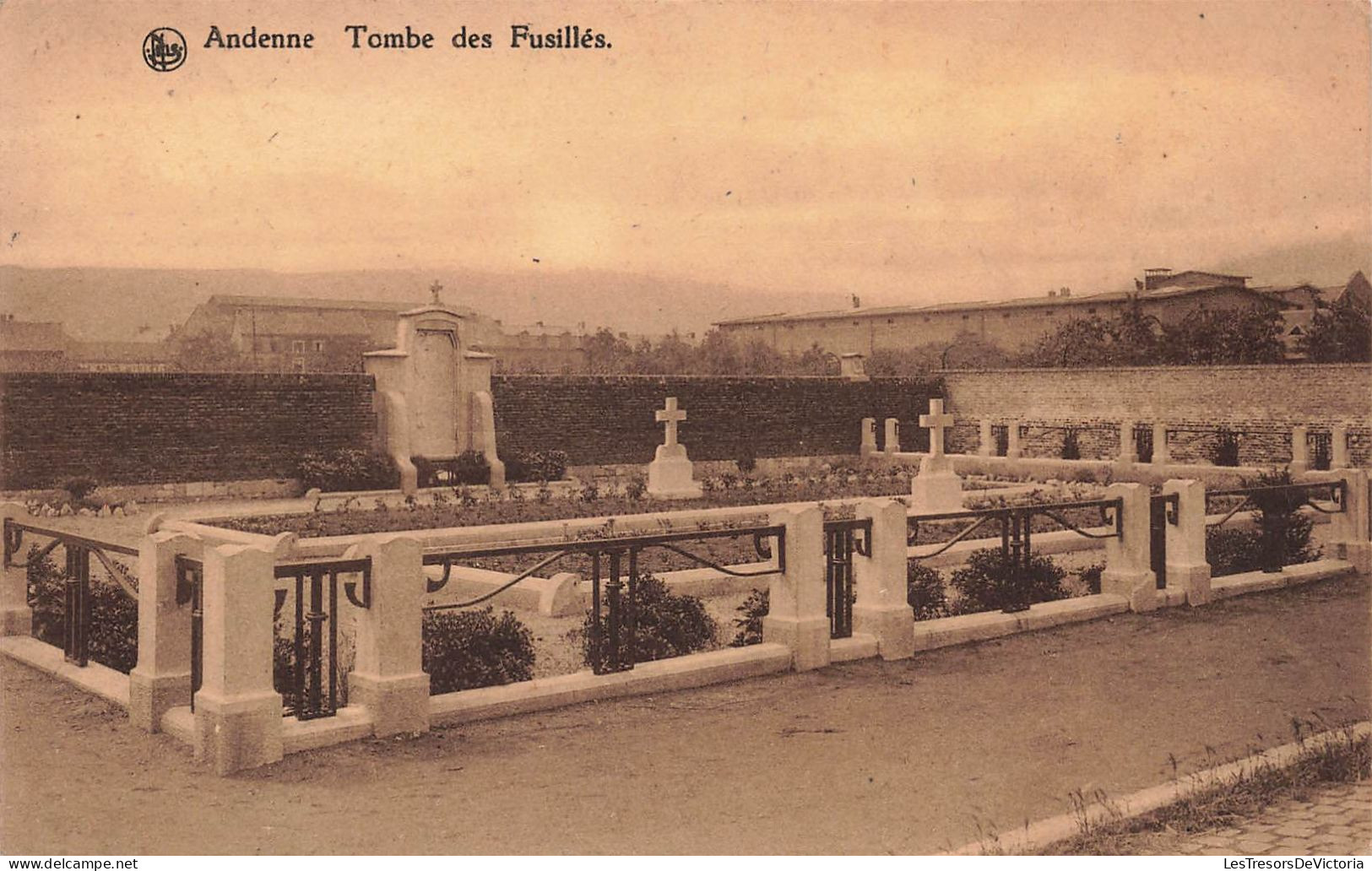 BELGIQUE - Andenne - Tombe Des Fusillés  - Carte Postale Ancienne - Andenne