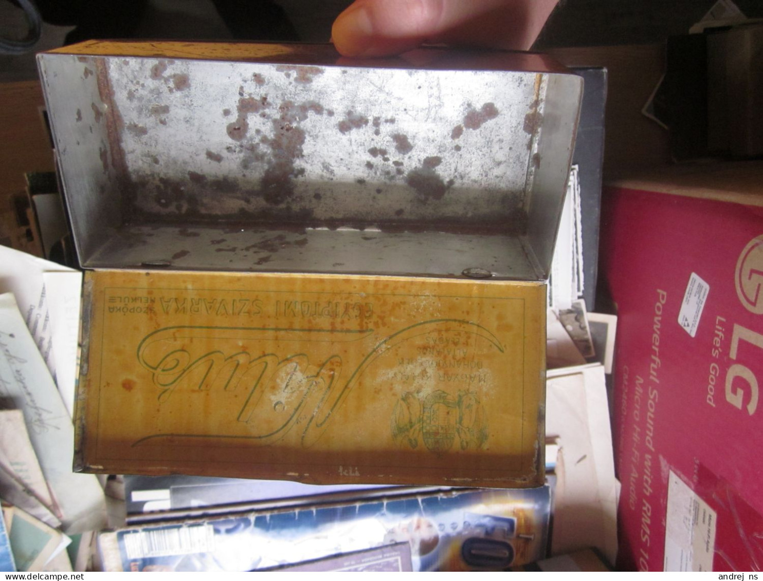 Old Tin Box Nilus Egyiptomi Szivarka  Magyar Kiralyi Dohanyjovedek Altalanos Eladasa - Tabaksdozen (leeg)