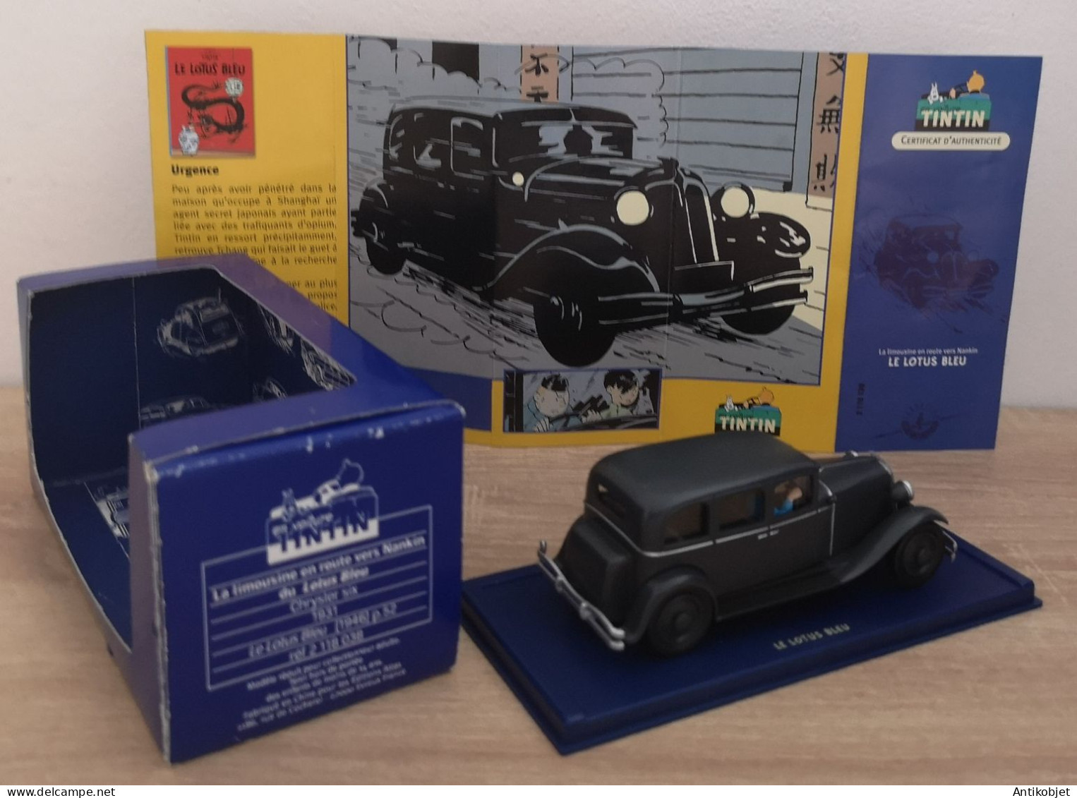 Tintin Le Lotus Bleu Limousine Chrysler Six 1931 Atlas 1:43 - Norev