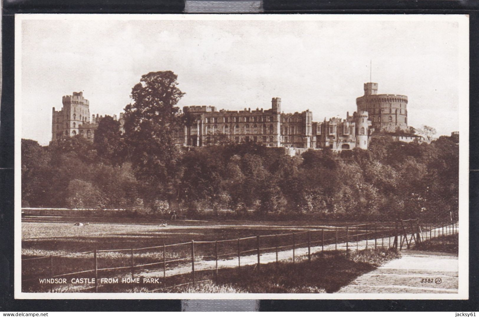 Windsor Castle From Home Park - Windsor