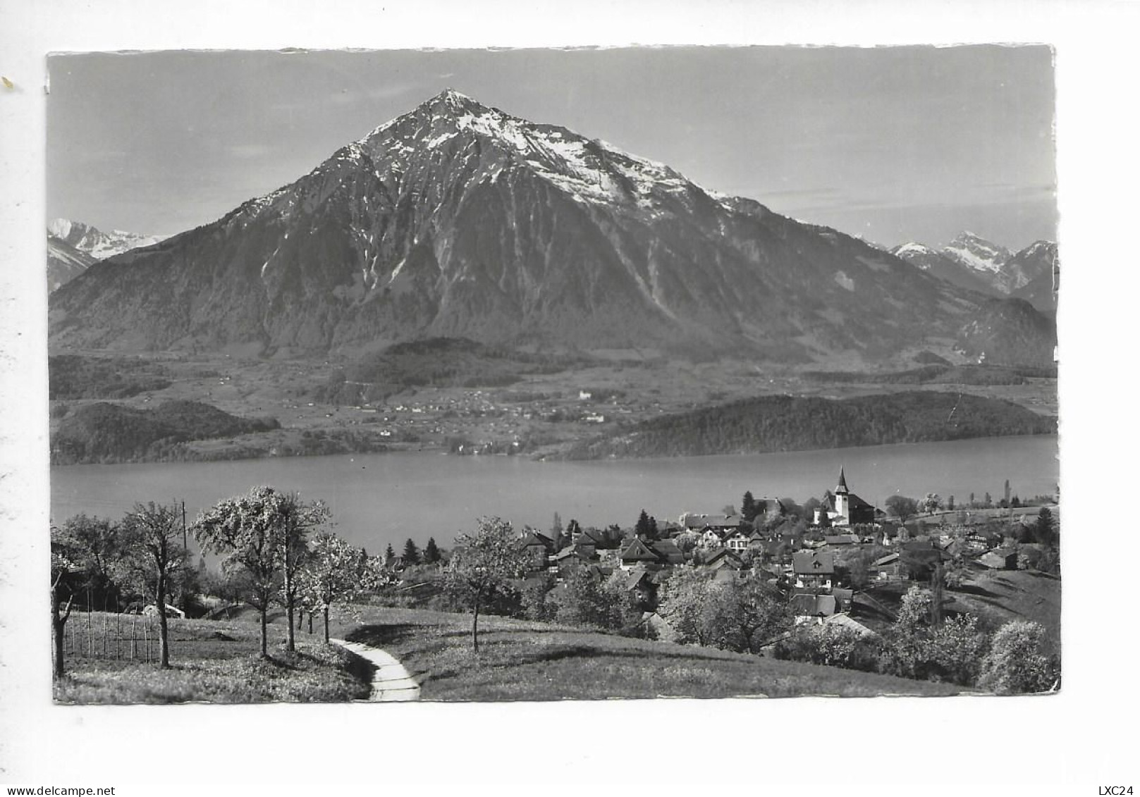 SIGRISWIL AM THUNERSEE. - Sigriswil