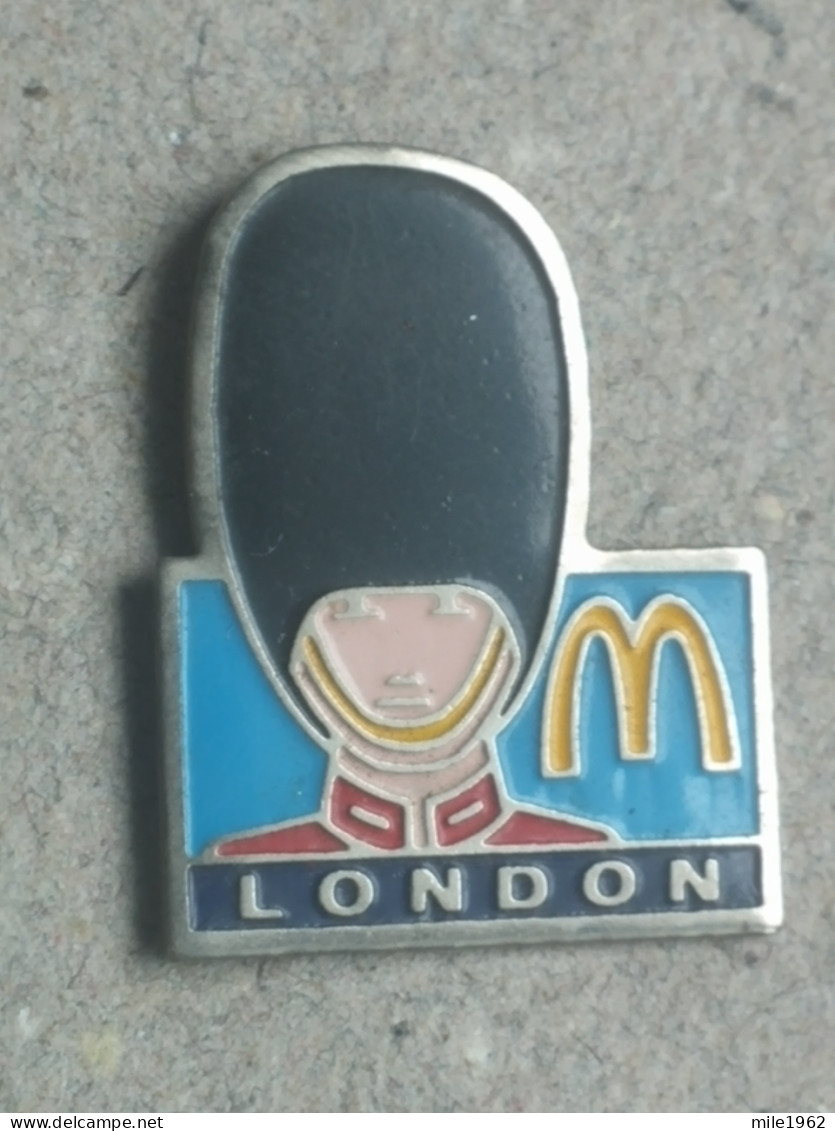 Stir 3 - McDonald's, LONDON, --ARTHUS BERTRAND - McDonald's