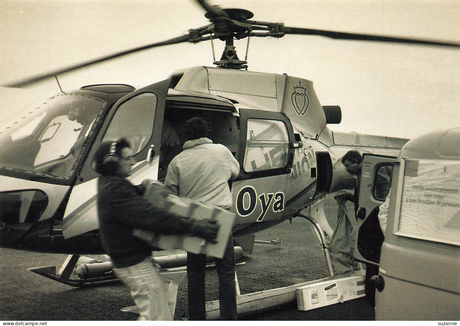 La POSTE à L'île D'YEU - Transport Du Courrier Par Hélicoptère - Hélicoptères