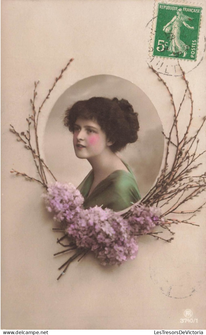 CARTE PHOTO - Portrait D'une Femme - Colorisé - Carte Postale Ancienne - Photographie