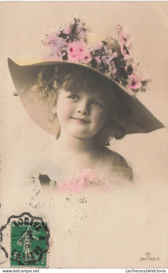 ENFANTS - Petite Fille à Chapeau Fleuri - Colorisé - Carte Postale Ancienne - Abbildungen