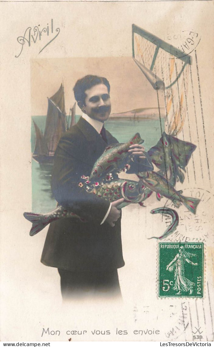 FÊTES ET VOEUX - Poisson D'avril - Un Homme Tenant Des Poissons - Colorisé - Carte Postale Ancienne - 1er Avril - Poisson D'avril