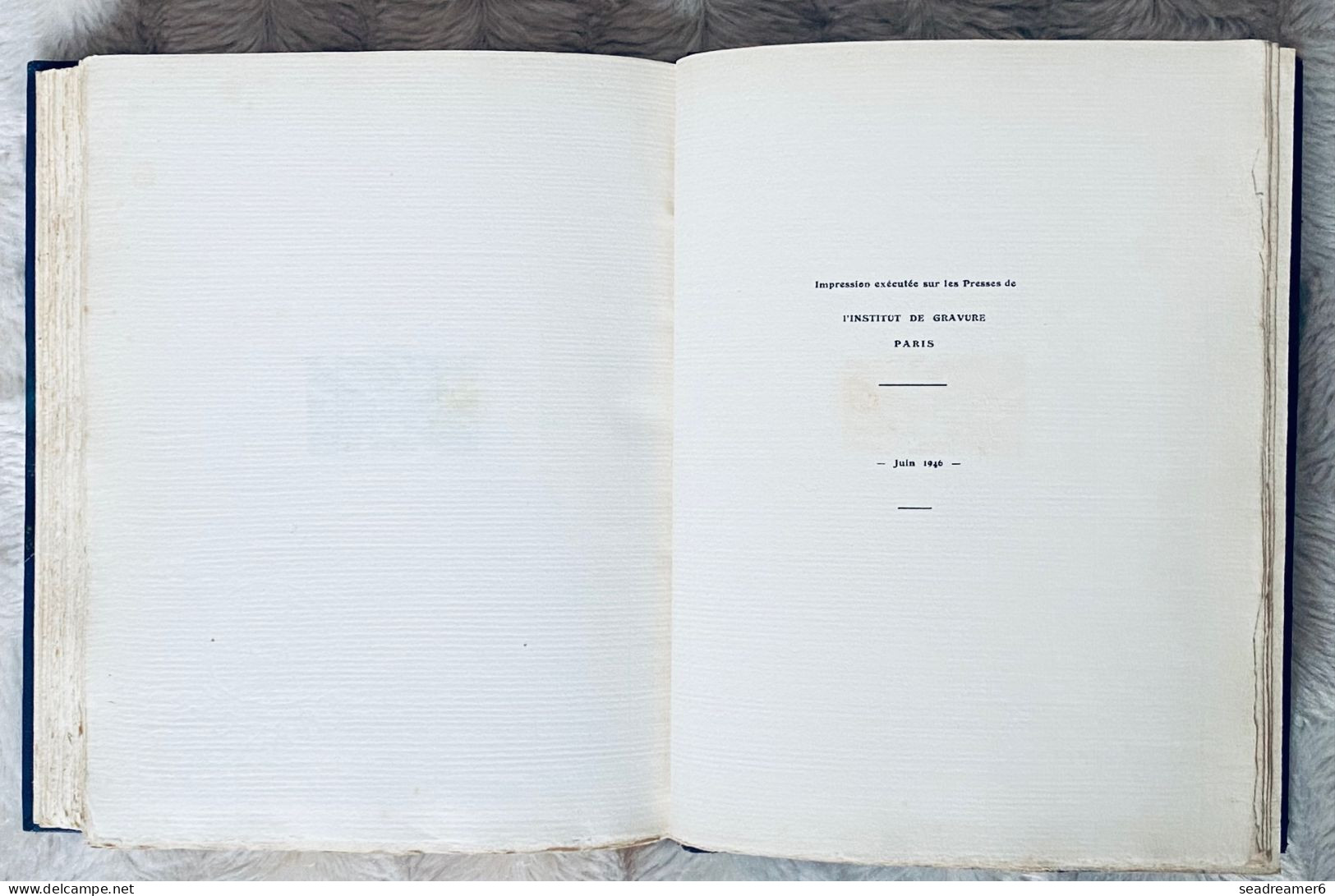 TCHAD AU RHIN & VICTOIRE 1946 Livre cuir relié numéroté : n°26 (tirage 30) de 105 epreuves en bleu de la serie RARETÉ !