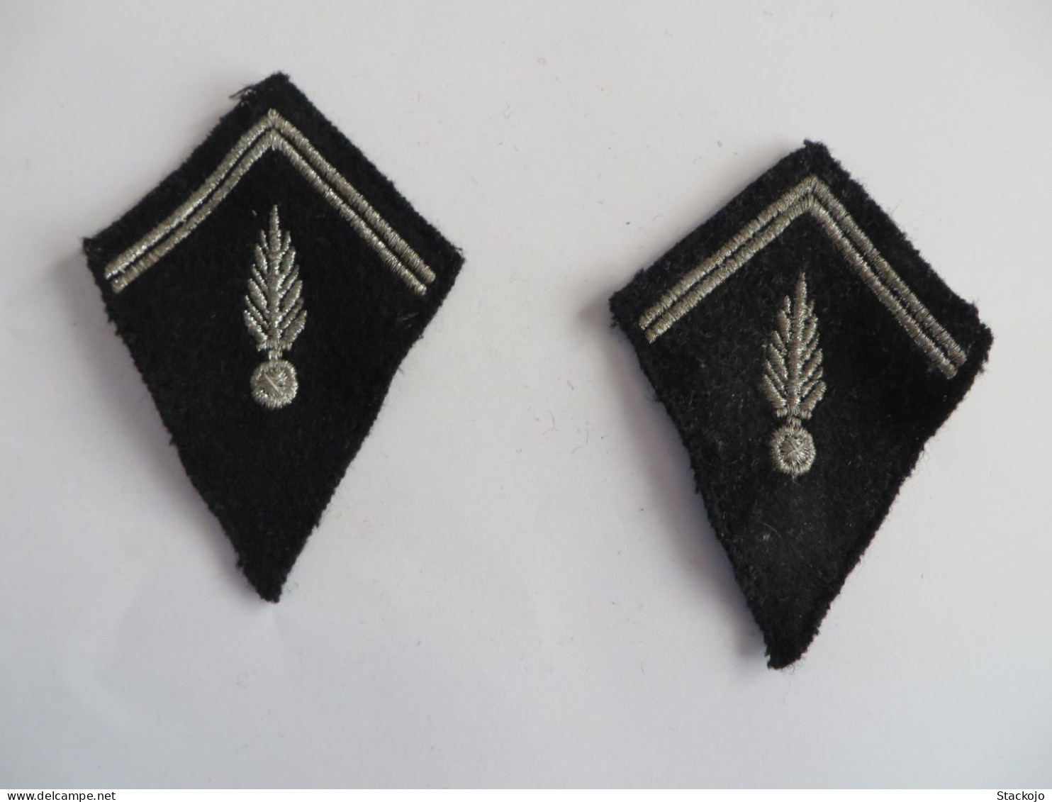 Insigne Militaire. Pattes De Col De Vareuse Gendarmerie Départementale - Ecussons Tissu