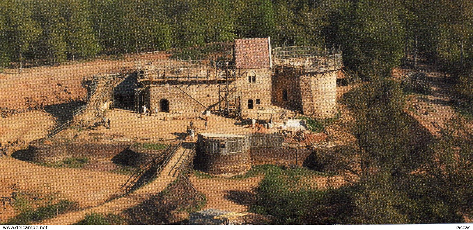 CPM - YONNE - TREIGNY - GUEDELON - ILS BATISSENT UN CHATEAU FORT - Treigny