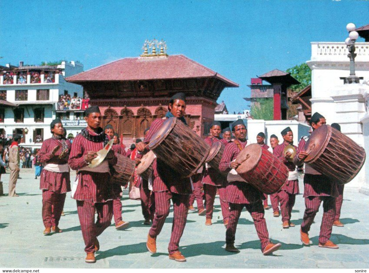 NEPAL - FARMERS WITH THEIR TYPICAL DRUMS - NVG FG - 6866 - Nepal