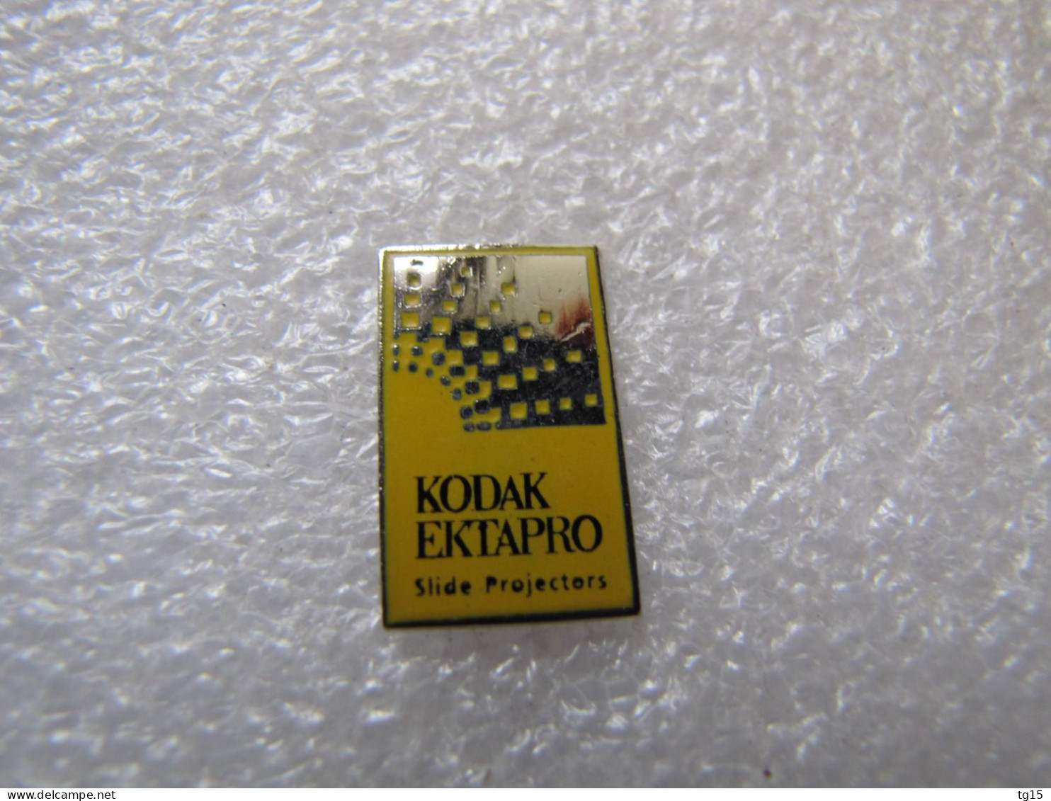 PIN'S    KODAK EKTAPRO     Email Grand Feu - Fotografie