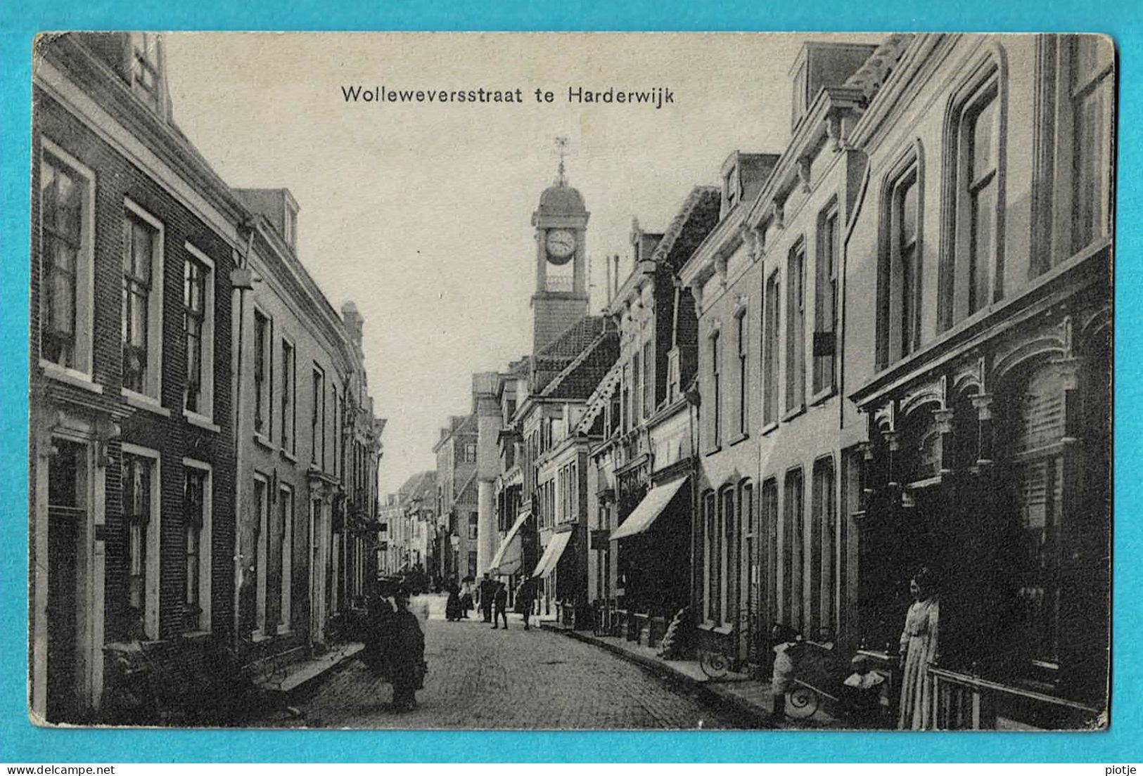 * Harderwijk (Gelderland - Nederland) * (Uitg W. Wielenga) Wolleweversstraat, Straatzicht, TOP, Kriegsgefangenen Sendung - Harderwijk