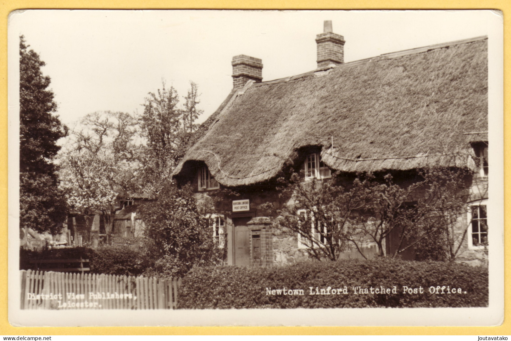 Thatched Post Office - Newtown Linford - Real Photo PC - Andere & Zonder Classificatie