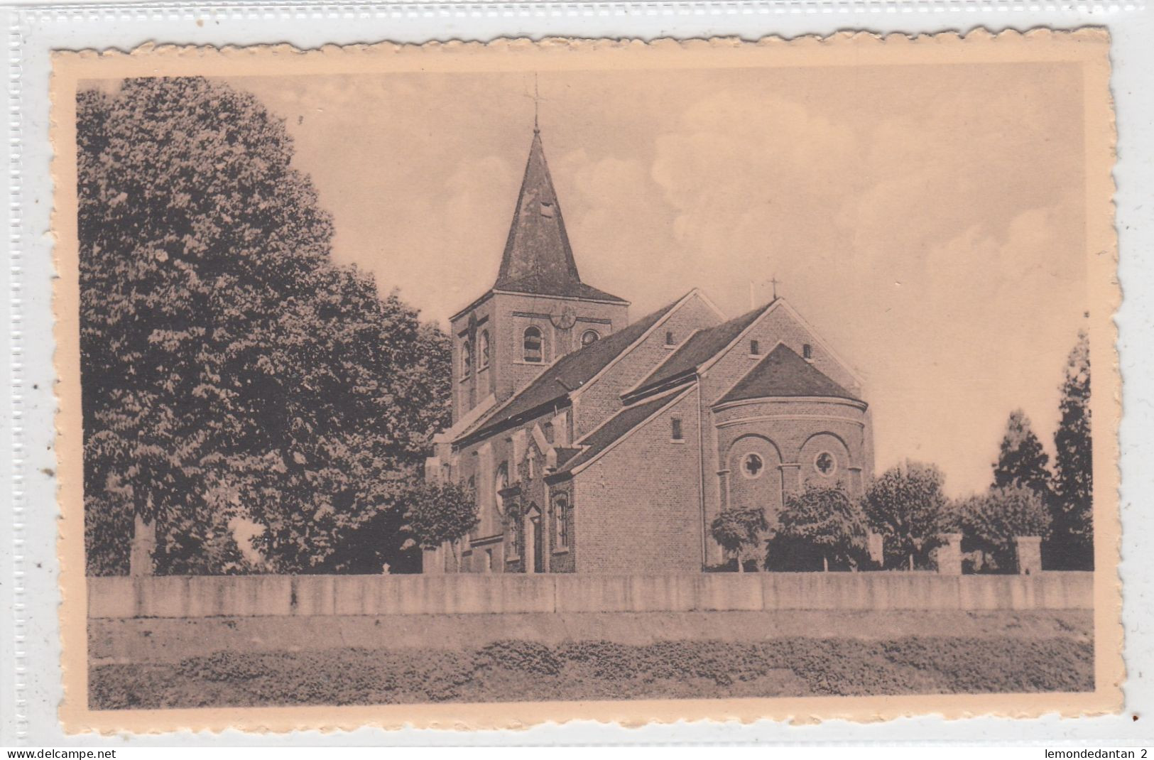 Heppeneert. De Kerk: Oosten. * - Maaseik