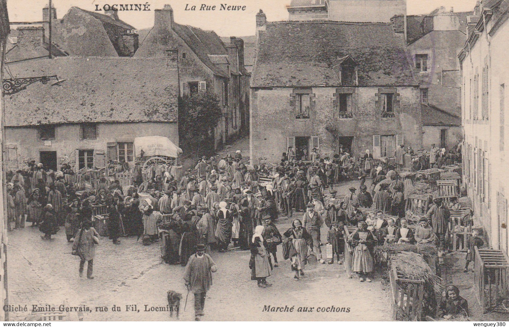 56 LOCMINE  MOREAC PLUMELIN.   La Rue Neuve - Marché Aux Cochons    SUP PLAN  De Marché Env. 1920     RARE - Locmine