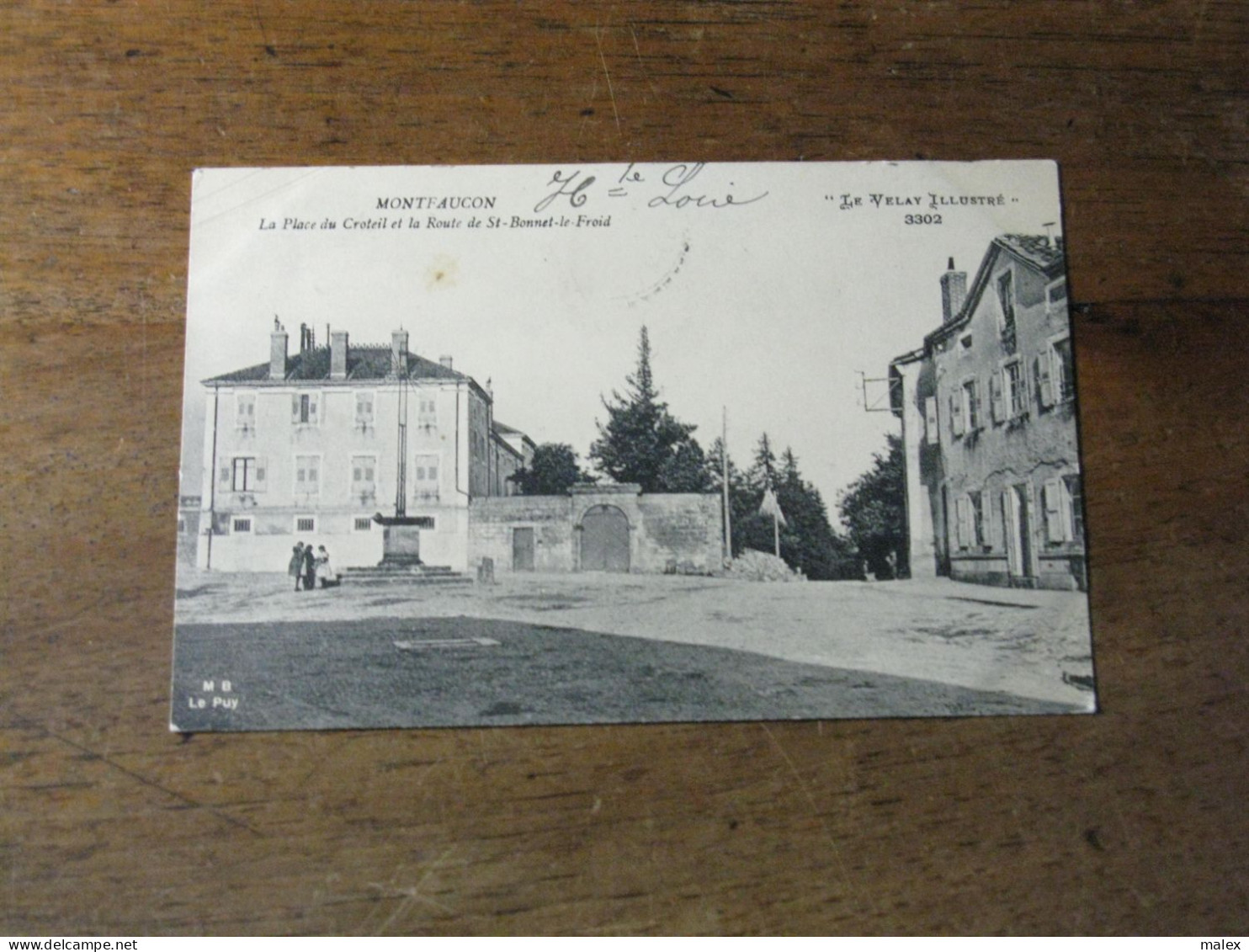 MONTFAUCON - La Place Du Croteil Et La Route De St Bonnet - Le - Froid - Montfaucon En Velay