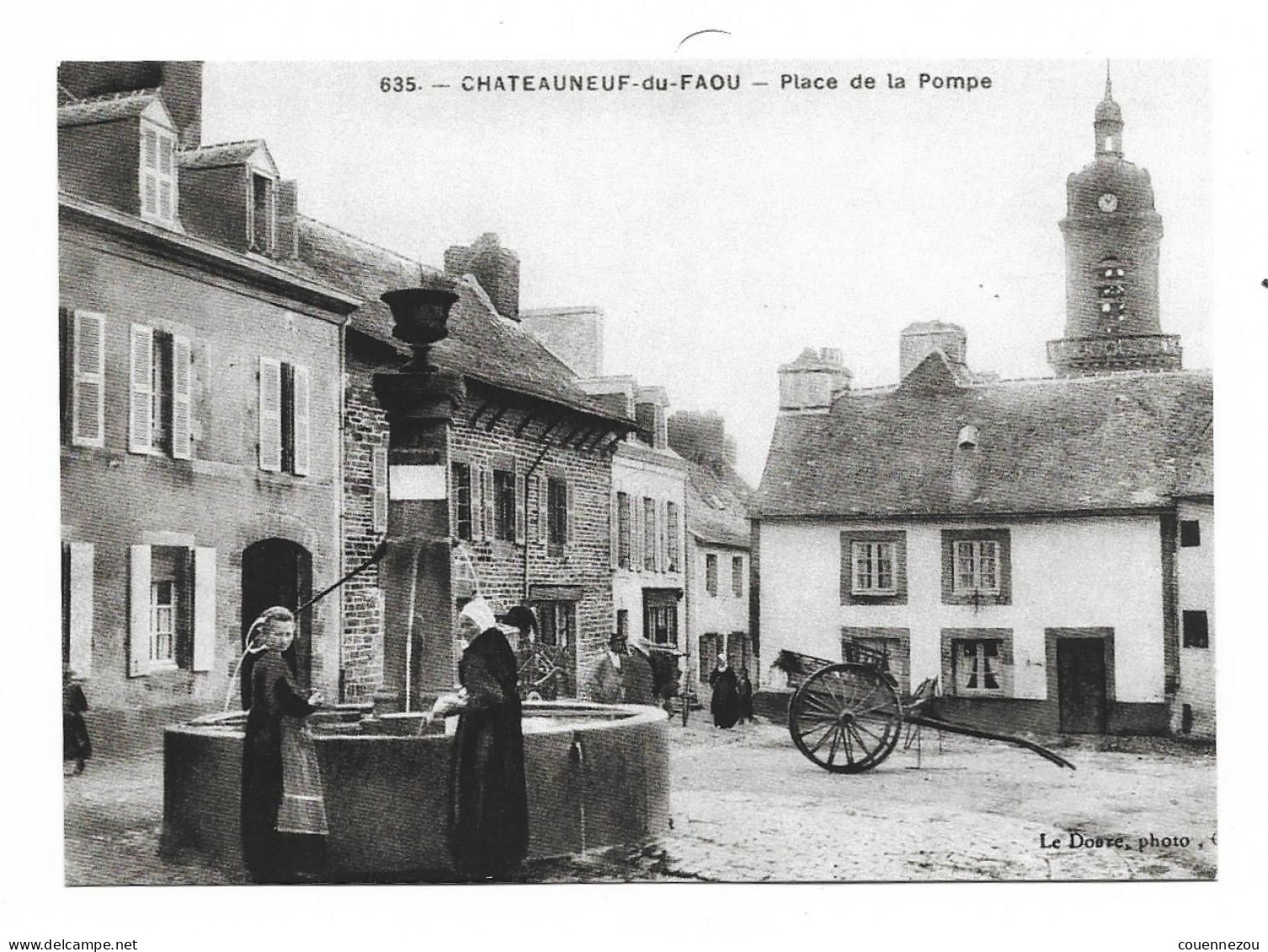 S 655 CHATEAUNEUF DU FAOU PLACE DE LA POMPE    REPRODUCTION - Châteauneuf-du-Faou