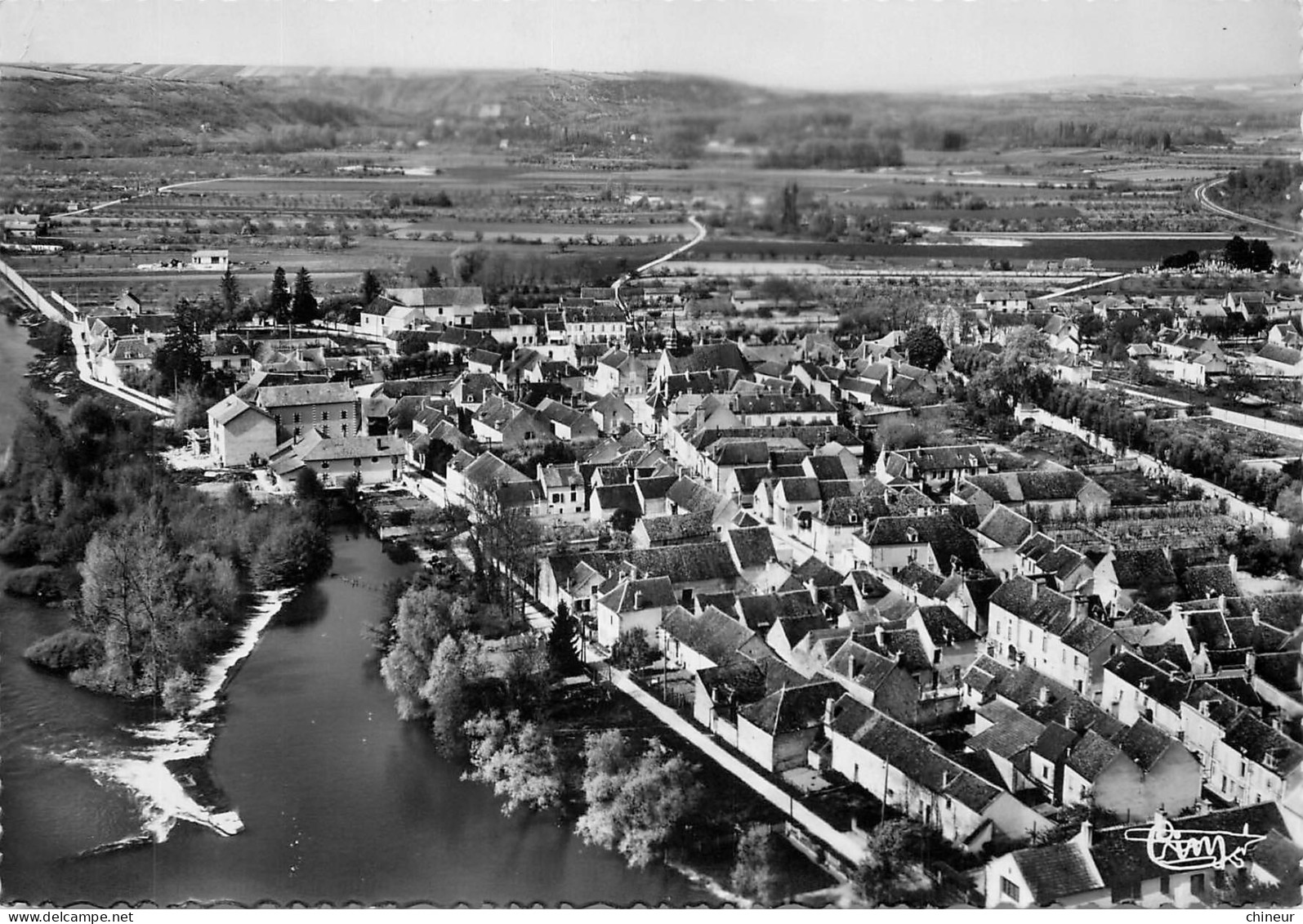 CHAMPS VUE GENERALE AERIENNE  - Champs Sur Yonne