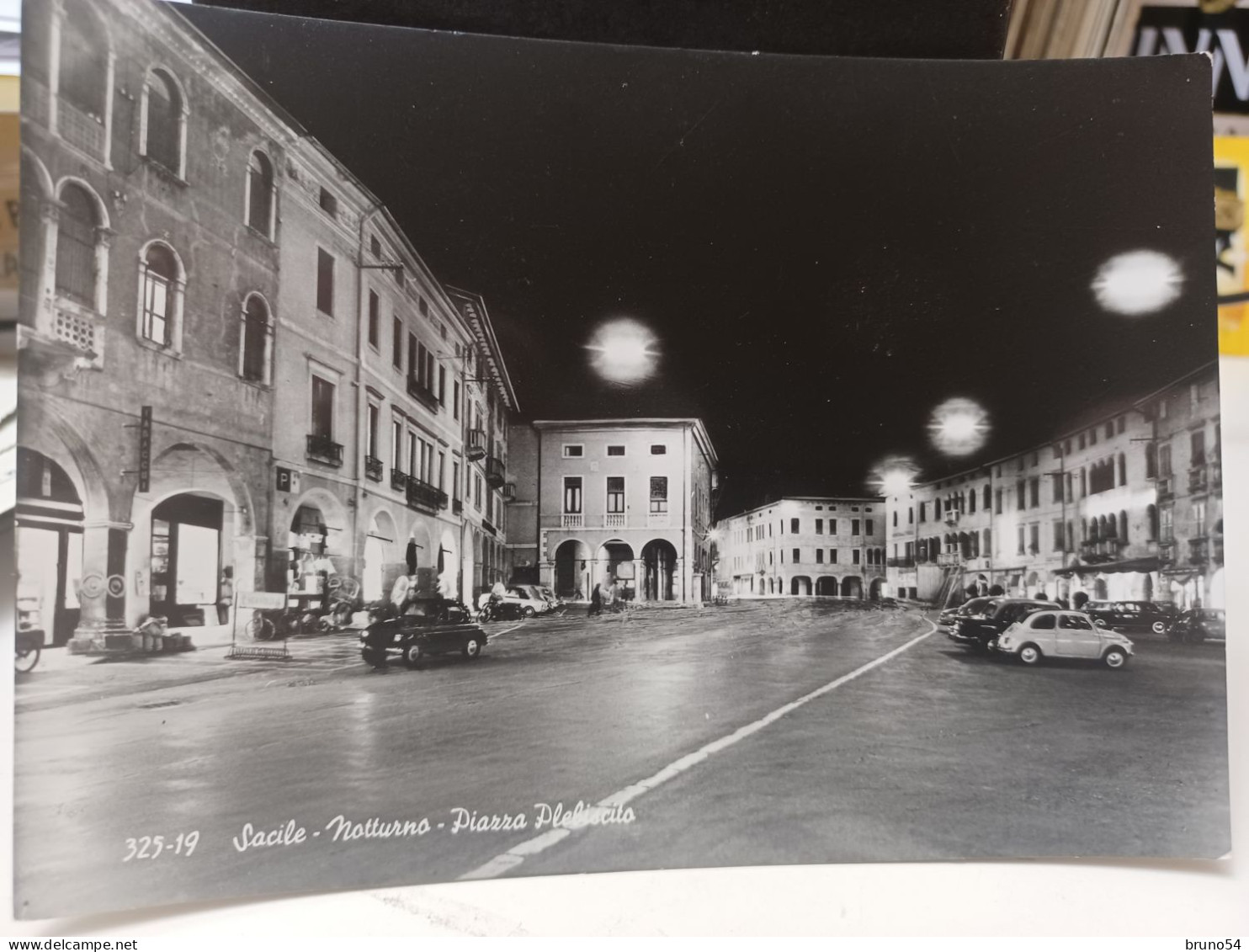 Cartolina Sacile   Prov Pordenone 1967, Piazza Plebiscito Notturno - Pordenone