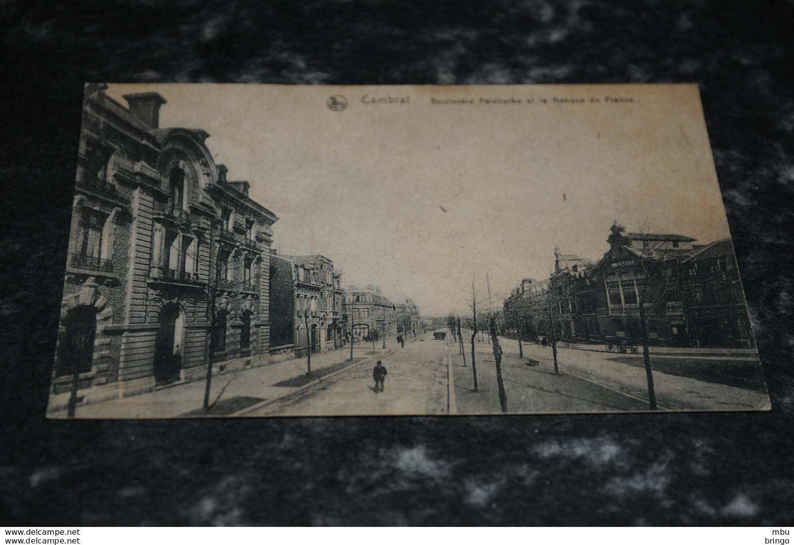 A8633     CAMBRAI, BOULEVARD FAIDHERBE ET LA BANQUE DE FRANCE - Cambrai