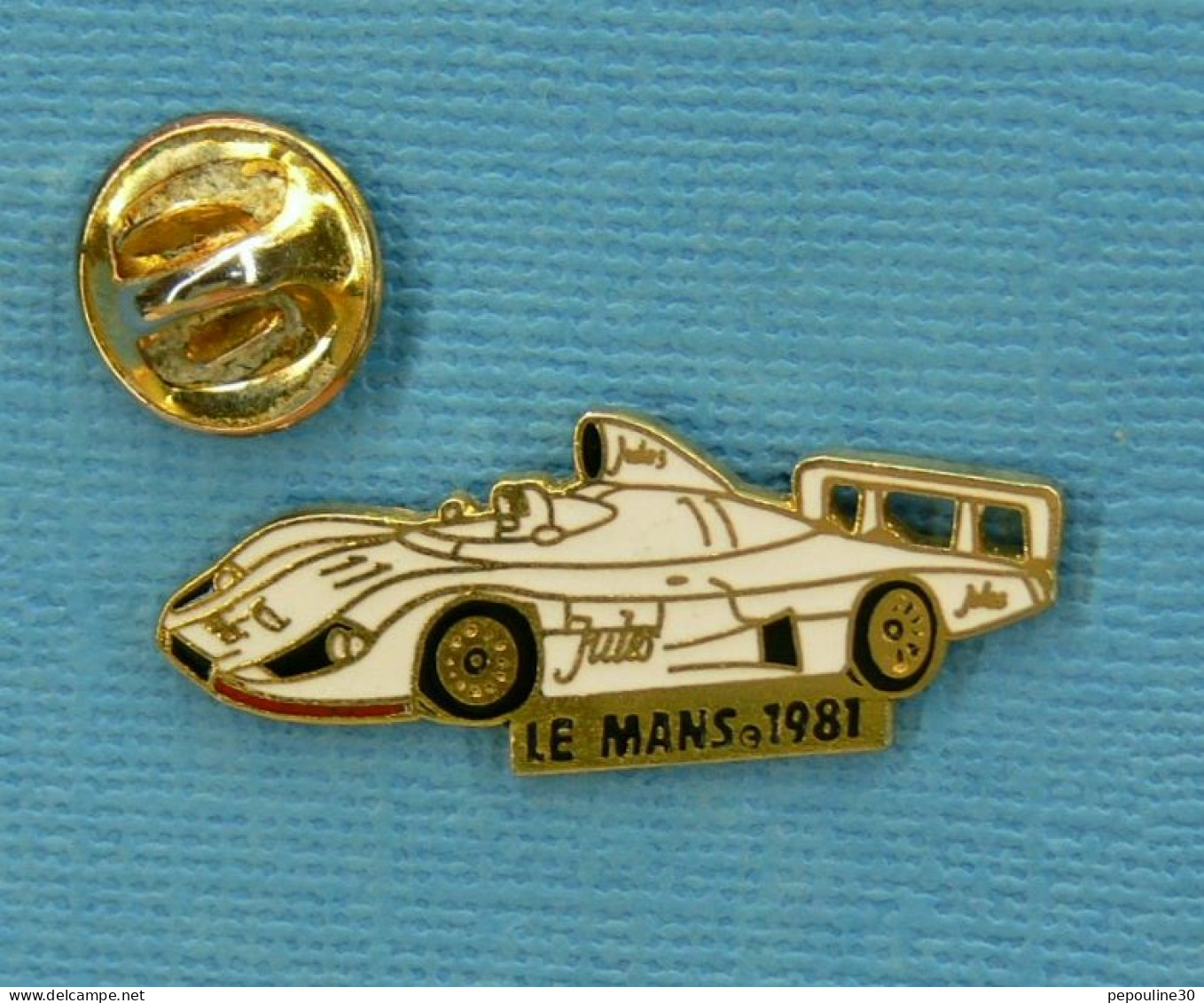 1 PIN'S /  ** LE MANS 1981 / JACKY ICKX ET DEREK BELL & PORSCHE 936 JULES ** - Porsche