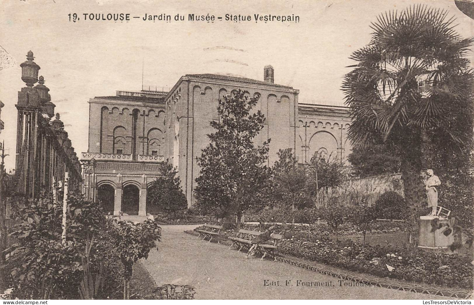 FRANCE - Toulouse - Jardin Du Musée - Statue Vestrepain - Carte Postale Ancienne - Toulouse