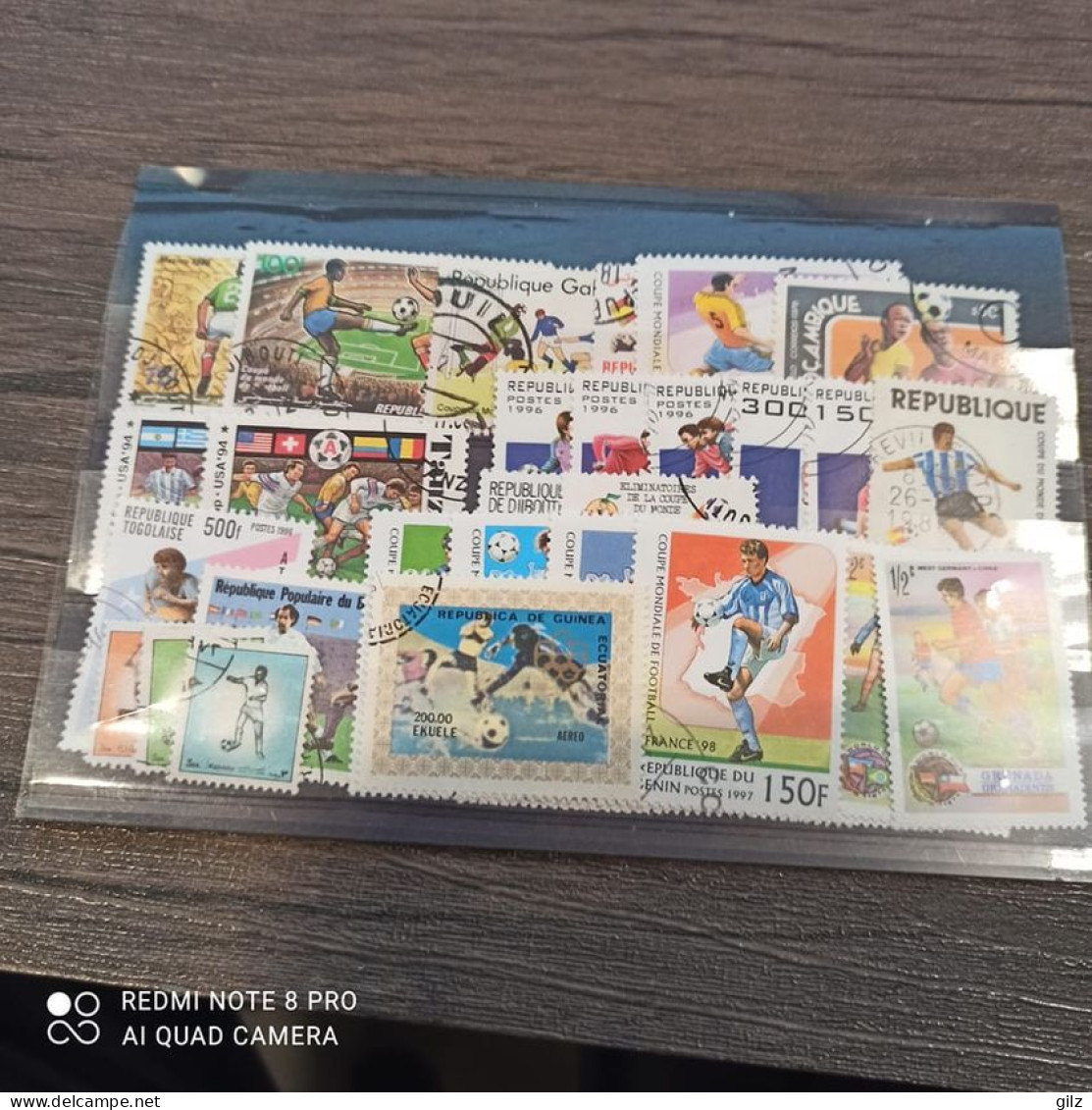 Lot De 30 Timbres Oblitérés ,theme Football Tous Differents - Used Stamps