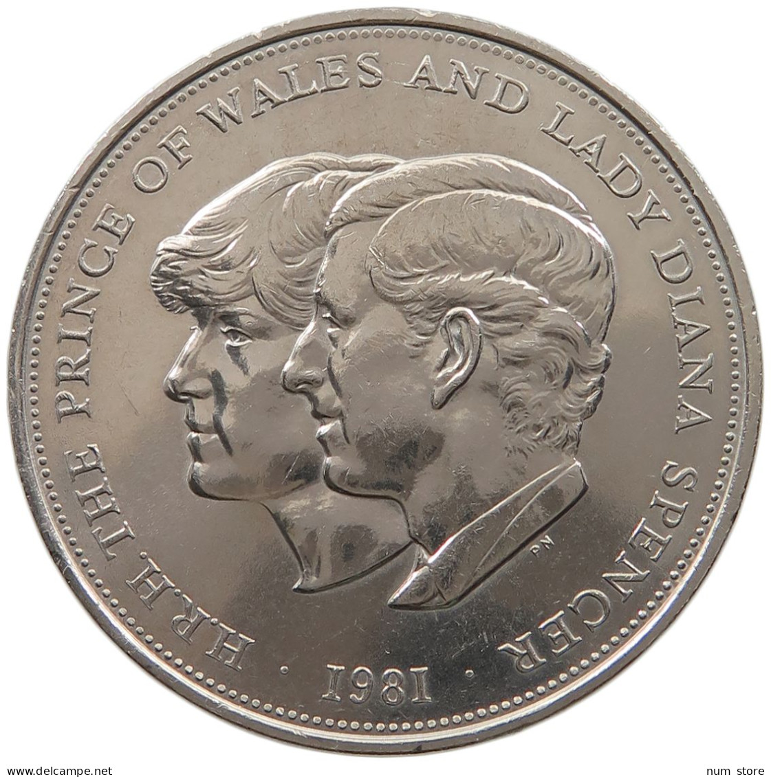 GREAT BRITAIN CROWN 1981 CHARLES DIANA TOP #a049 0743 - L. 1 Crown