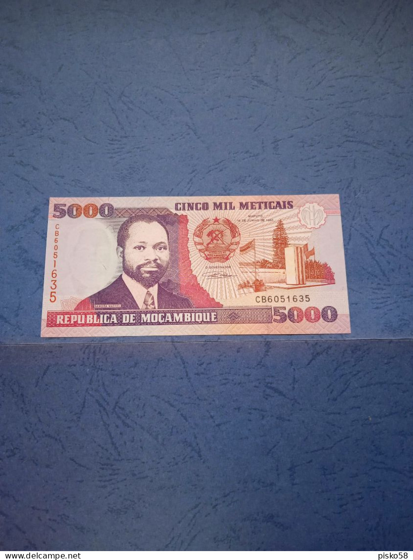 MOZAMBICO-P136 5000M 16.6.1991 UNC - Moçambique