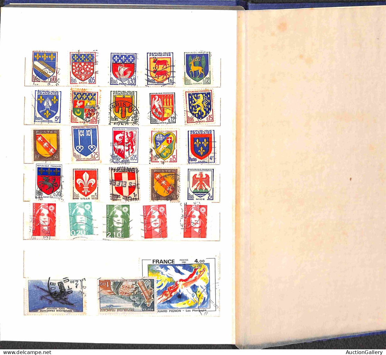Lotti&Collezioni - Europa&Oltremare - FRANCIA - 1910/1970 circa - Classificatore con oltre 500 francobolli nuovi e usati
