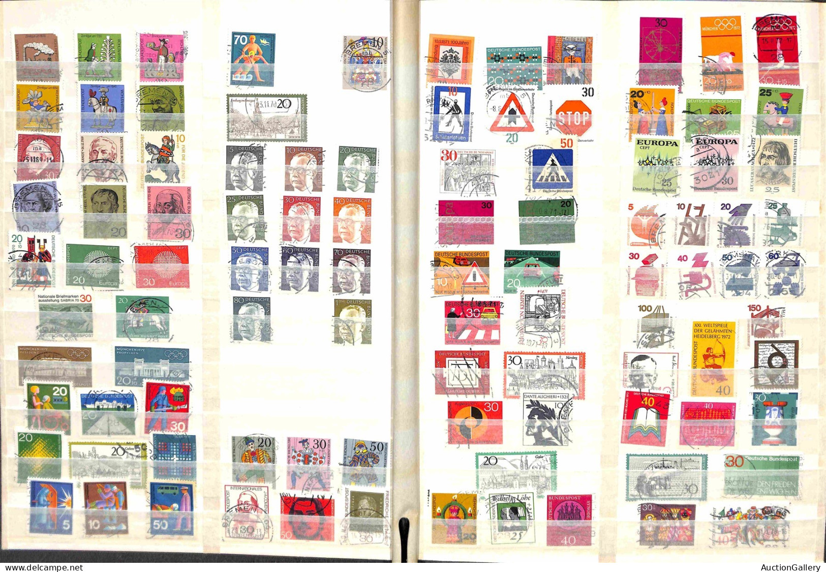 Lotti&Collezioni - Europa&Oltremare - GERMANIA - Federale/DDR - Classificatore con circa 1000 francobolli in prevalenza 