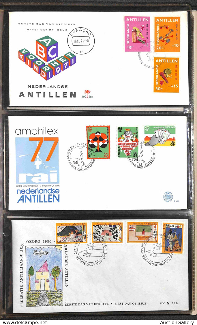 Lotti&Collezioni - Europa&Oltremare - COLONIE OLANDESI - 1962/1975 - Antille + Suriname - Collezione Di 72 FDC Del Perio - Otros & Sin Clasificación