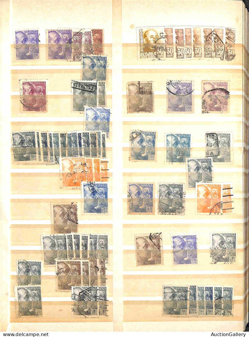 Lotti&Collezioni - Europa&Oltremare - SPAGNA - 1880/1960 circa - Classificatore con oltre 900 francobolli in prevalenza 