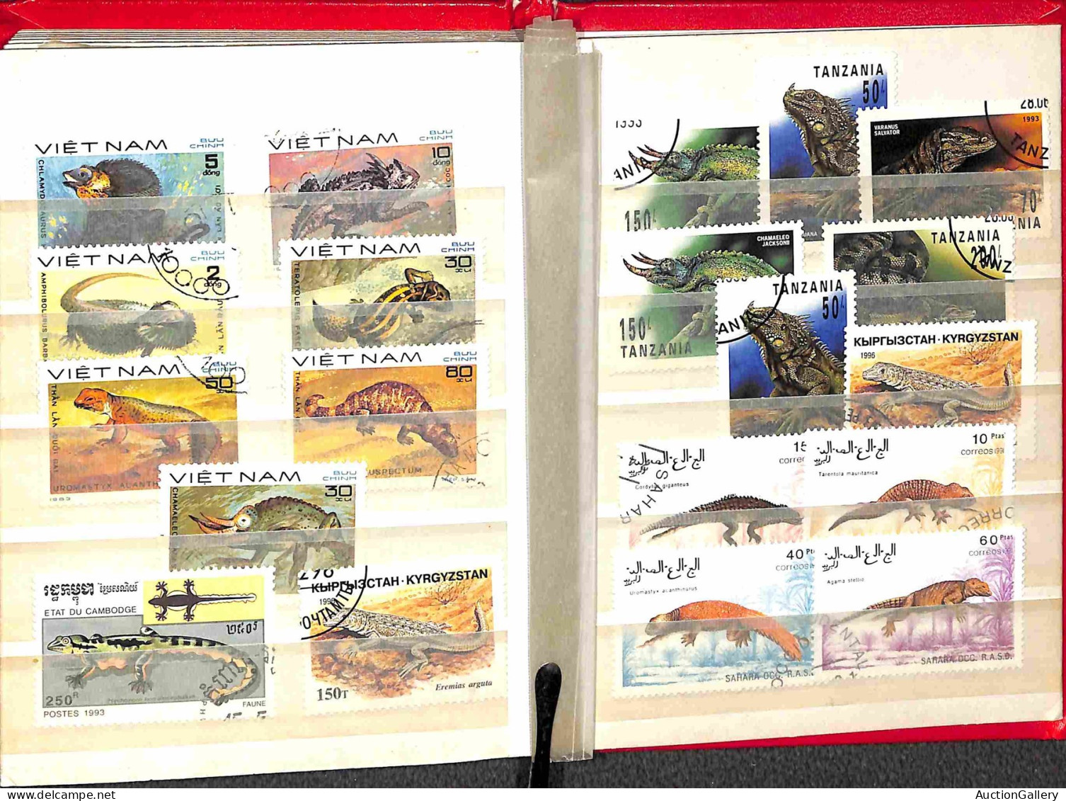 Lotti&Collezioni - Europa&Oltremare - TEMATICA - Serpenti - Classificatore con francobolli in prevalenza ysati della tem