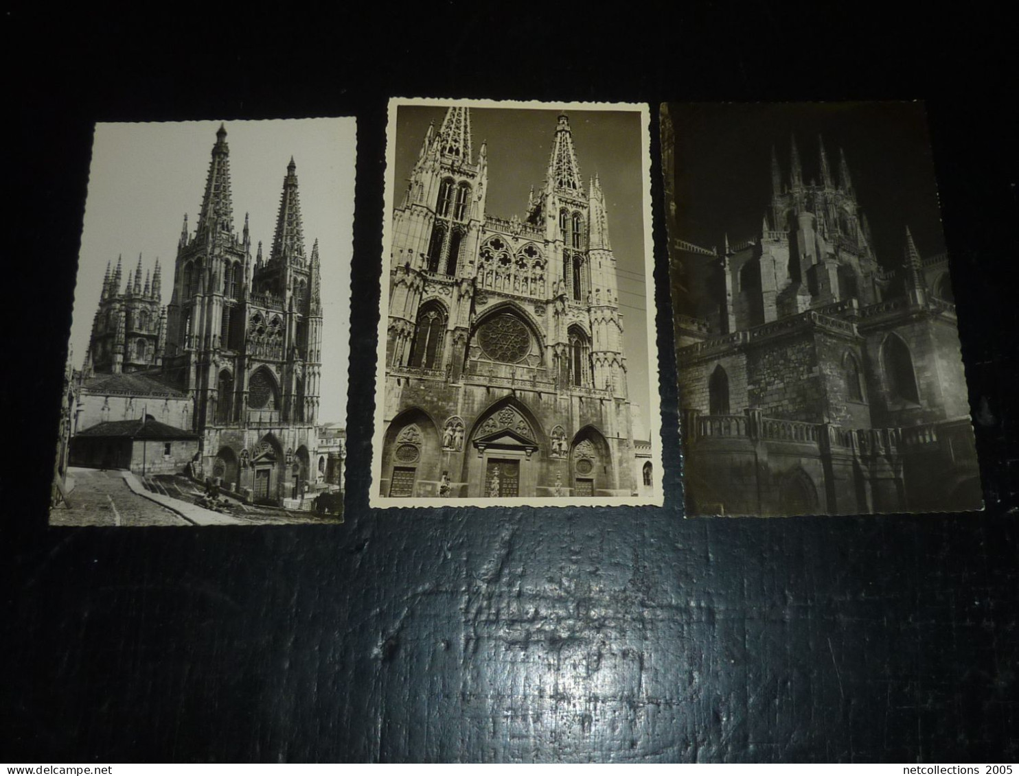 BURGOS - CATHEDRALE LANTERNE DU TRANSEPT ECLAIREE - LOT DE 3 CARTES (D.B) - Collections & Lots