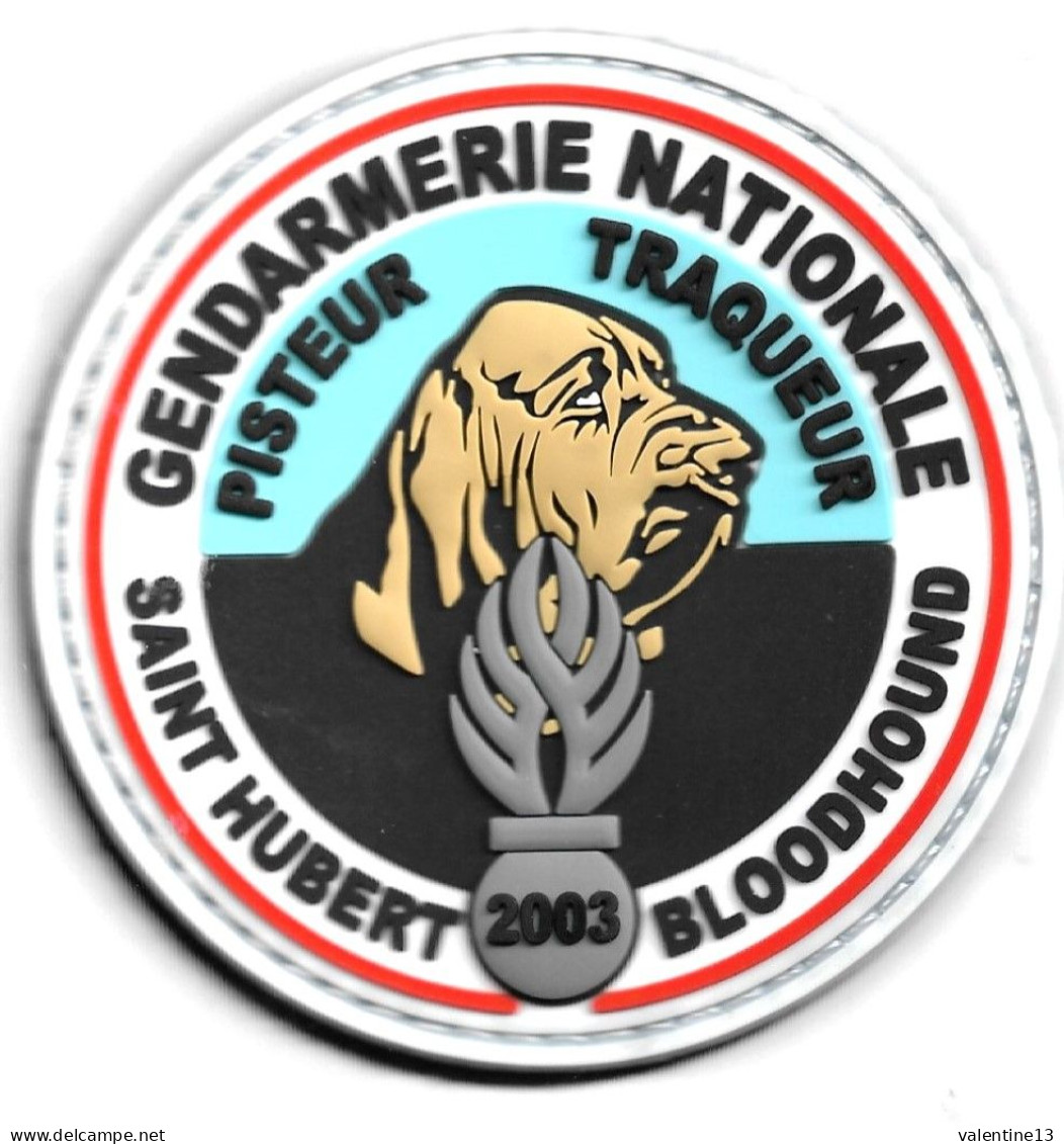 Ecusson PVC GENDARMERIE NATIONALE PISTEUR TRAQUEURSAINT HUBERT BLOODHOUND - Police & Gendarmerie