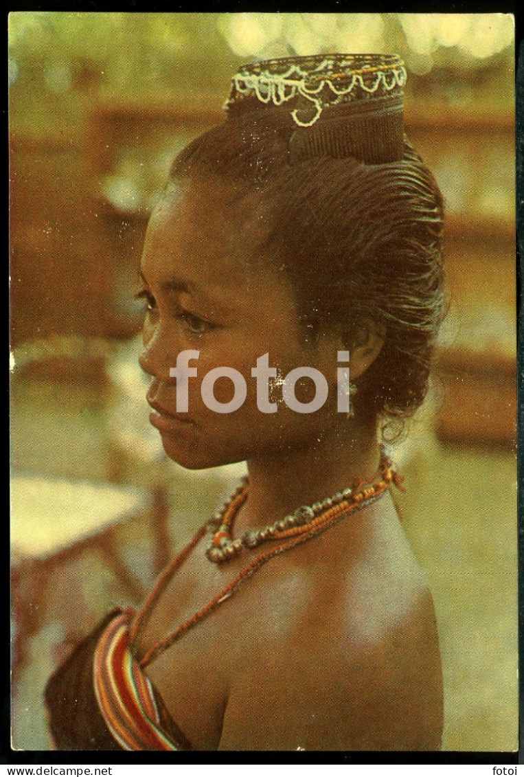 EAST TIMOR JEUNE FEMME GIRL ASIA CARTE POSTALE - Osttimor