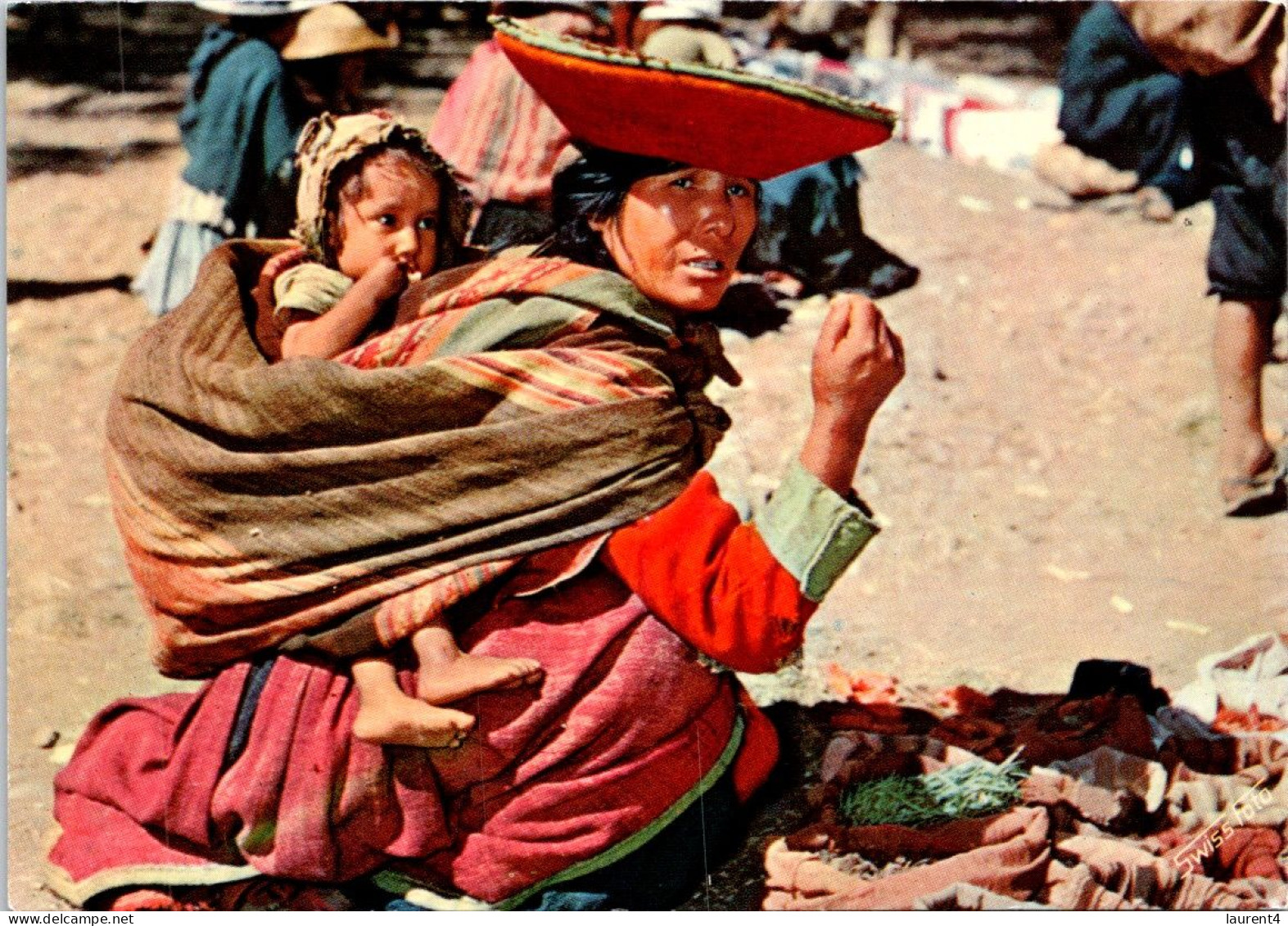 3-11-2023 (1 V 11) Peru - Pisac Market Seller - Marchands