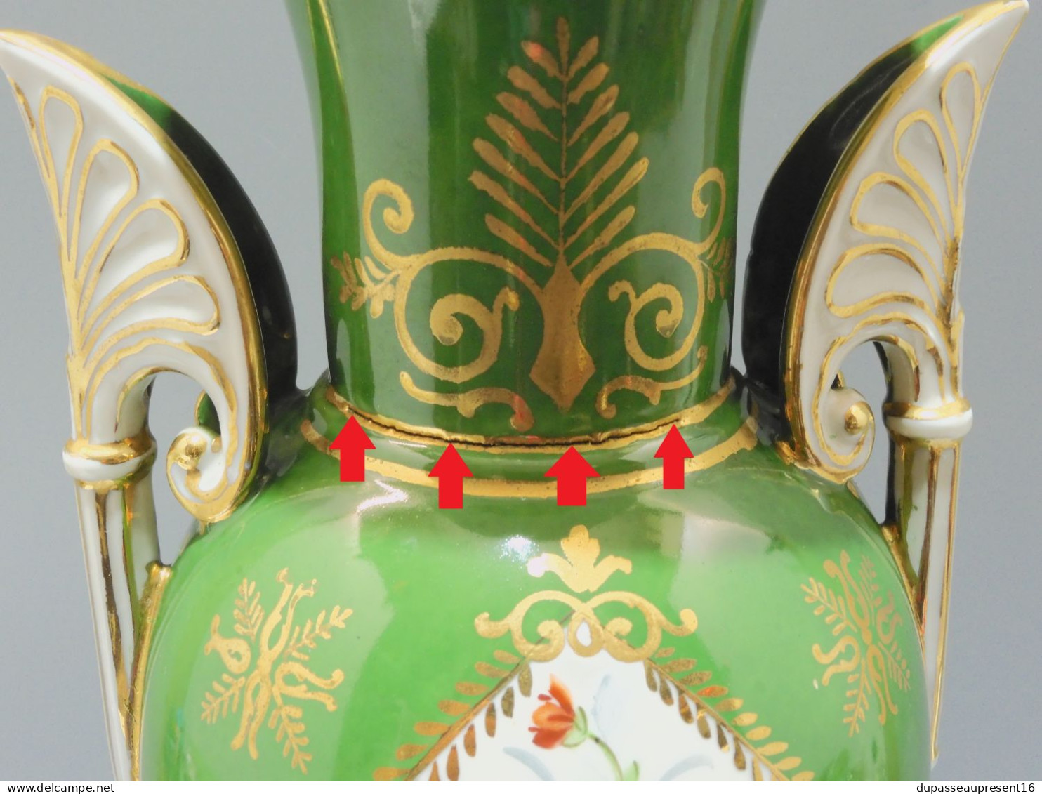 - JOLI GRAND VASED STYLE  EMPIRE PORCELAINE LIMOGES? FLEURS PEINTES  XXe      E - Other & Unclassified