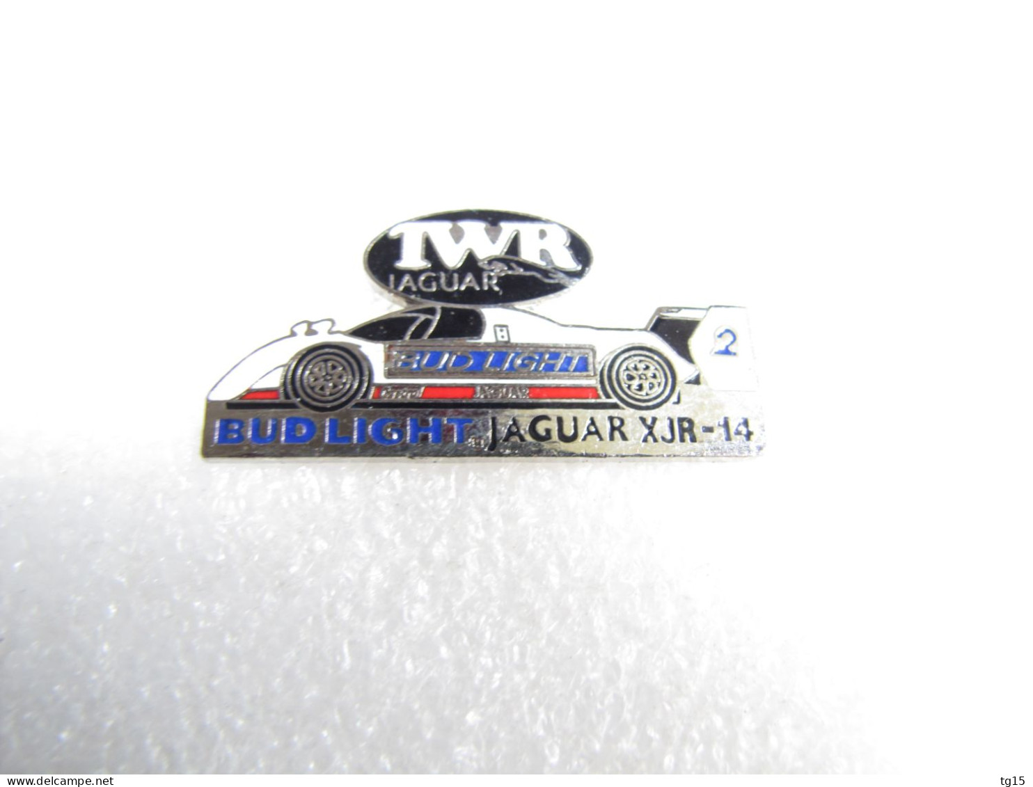 TOP  PIN'S    JAGUAR  XJR 14  BUD LIGHT  BIÈRE   CASTROL   TWR RACING  email grand feu  MFS