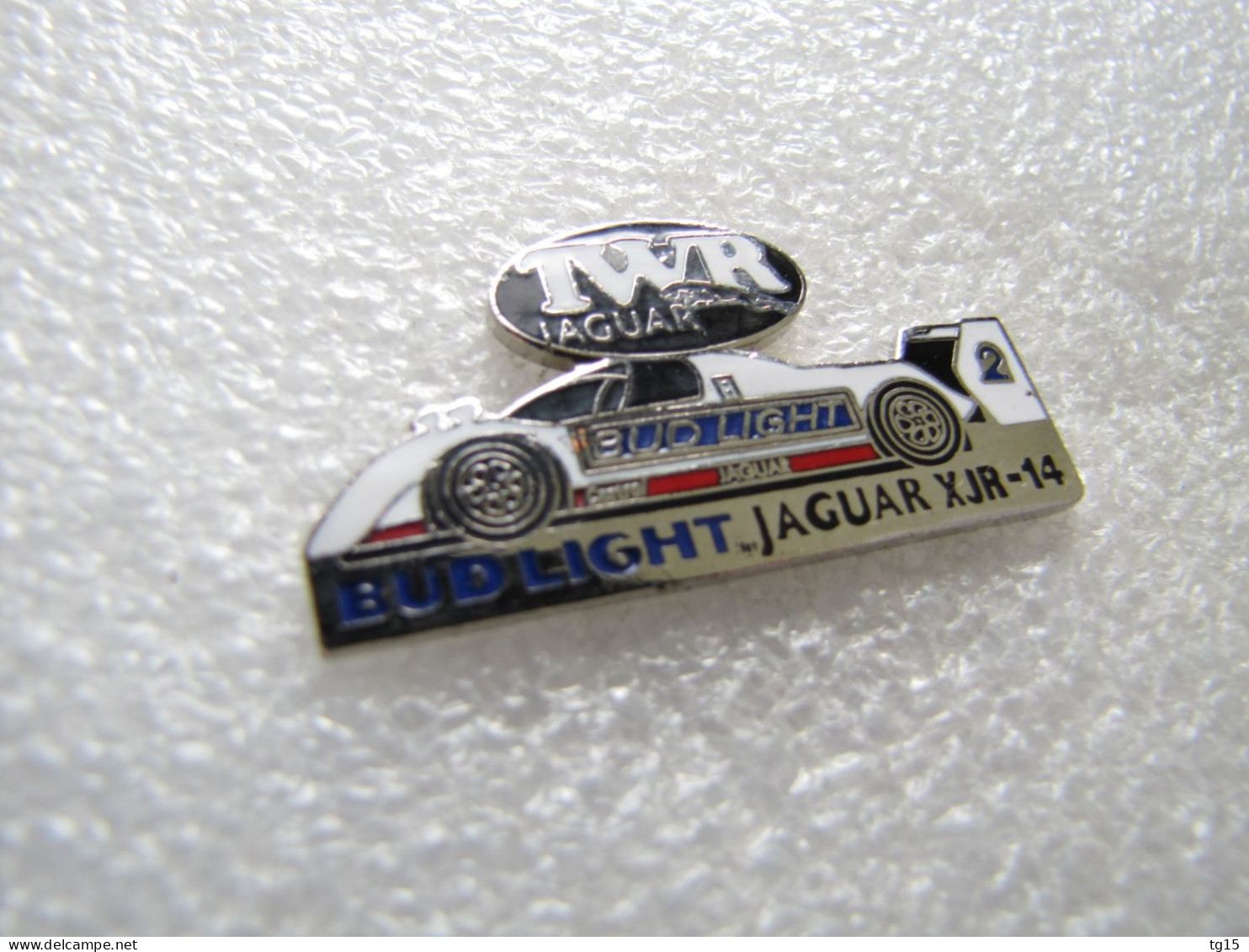 TOP  PIN'S    JAGUAR  XJR 14  BUD LIGHT  BIÈRE   CASTROL   TWR RACING  email grand feu  MFS