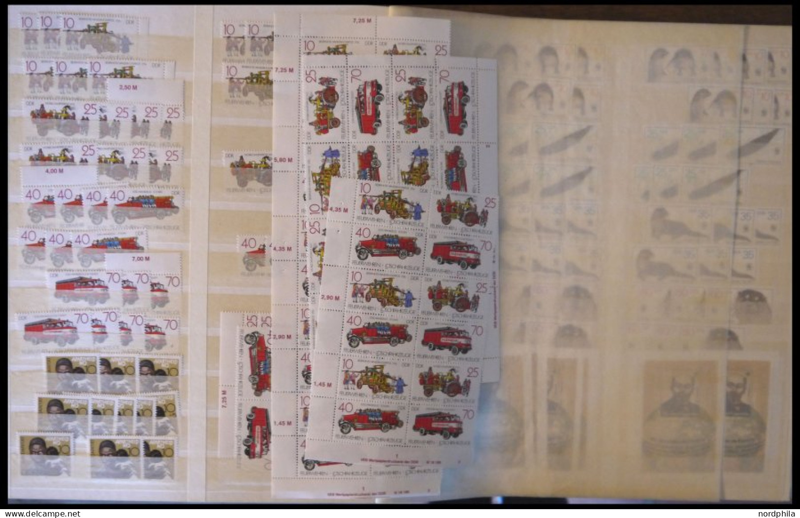 LOTS , postfrisches Händlerlager DDR von 1962-90 in 6 Schaubek Einsteckbüchern, ab 1971 meist 6-10x vorhanden, dabei Zus