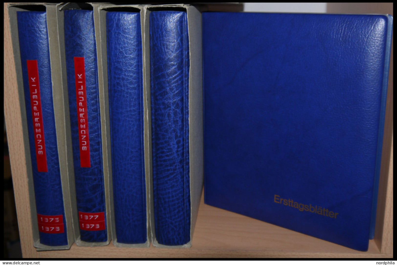 ERSTTAGSBLÄTTER 815,826-1233BrfStk , 1974-84, 11 Komplette Jahrgänge ETB 1/74-26/84 In 5 Blauen Spezialalben, Pracht - Other & Unclassified