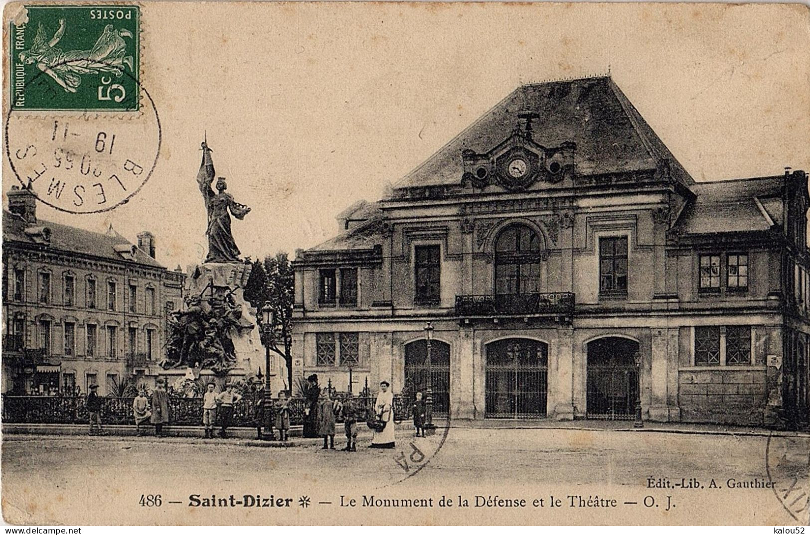 +++saint Dizier+++          *** Le Monument De La Defense Et Le Theatre   *** - Saint Dizier