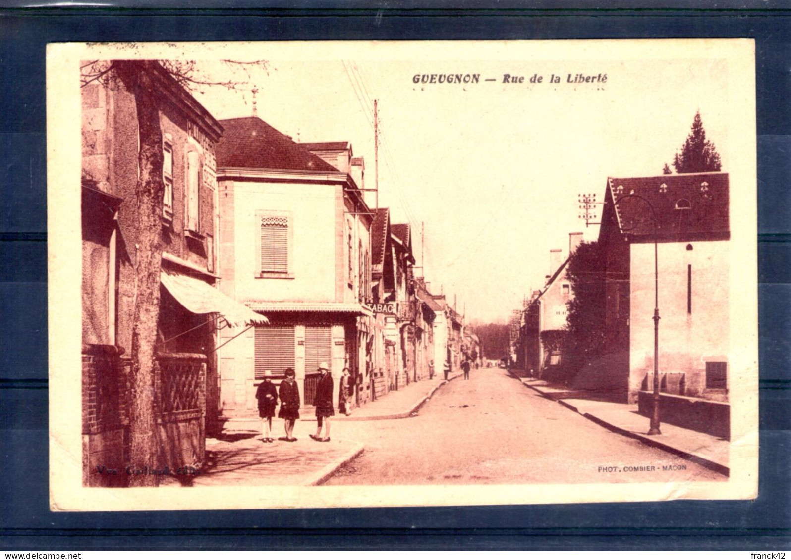 71. Gueugnon. Rue De La Liberté. Mauvais état - Gueugnon