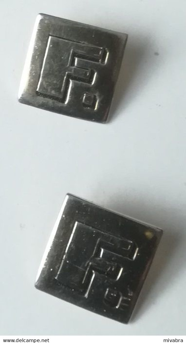 F. INITIALEN - Manchetknopen - Boutons De Manchette - Cufflinks - Manschettenknöpfe - Manchetknopen & Boordknopen