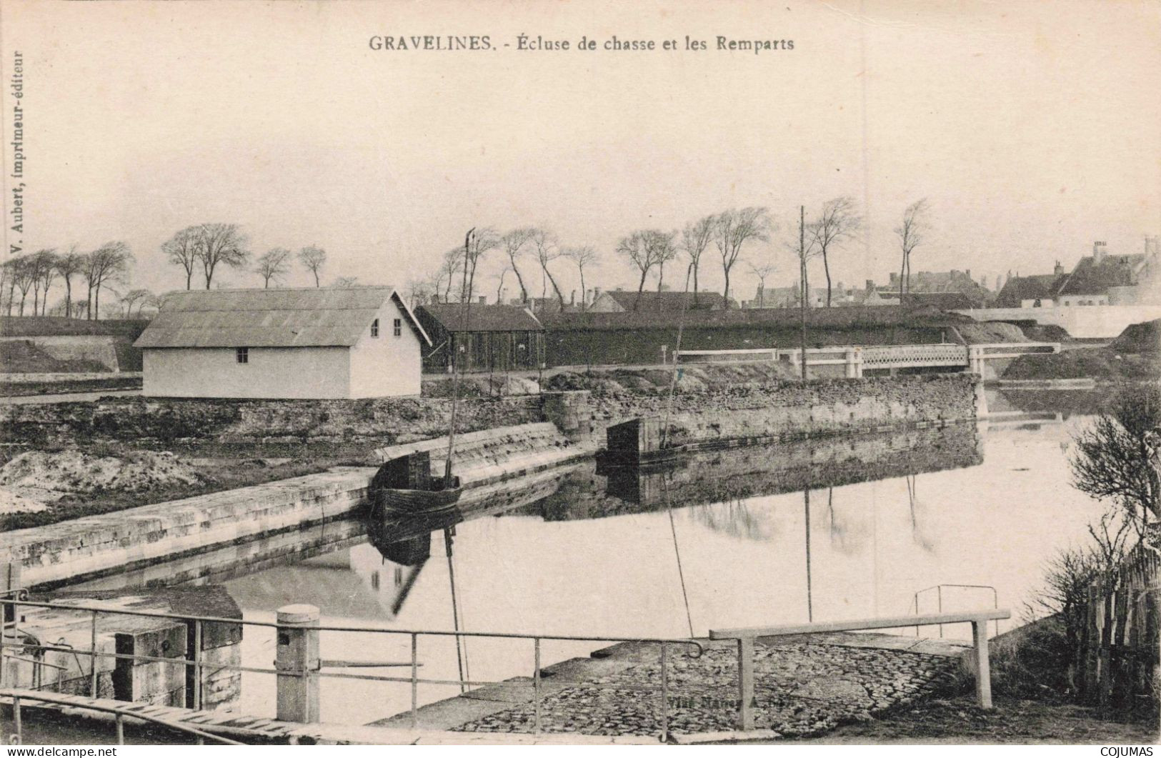 59 - GRAVELINE _S24295_ Ecluse De Chasse Et Les Remparts - En L'état Pli - Gravelines