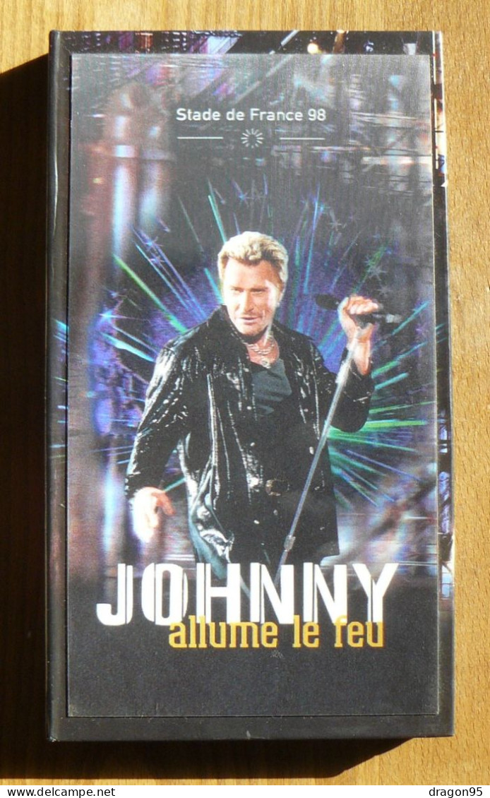 Johnny HALLYDAY : Coffret Johnny Allume Le Feu - édition Numérotée 3D - 1998 - Edizioni Limitate