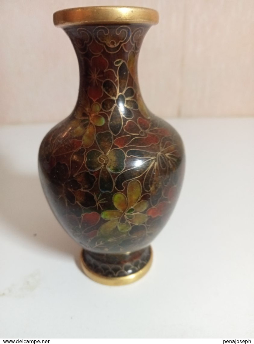 Petit Vase Ancien Cloisonné Hauteur 10,5 Cm Diamètre 5 Cm - Vasen