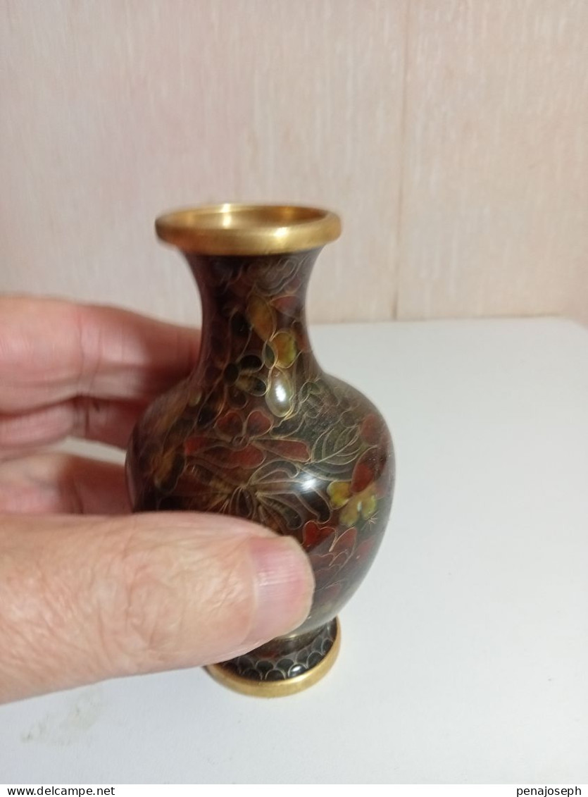 Petit Vase Ancien Cloisonné Hauteur 10,5 Cm Diamètre 5 Cm - Jarrones